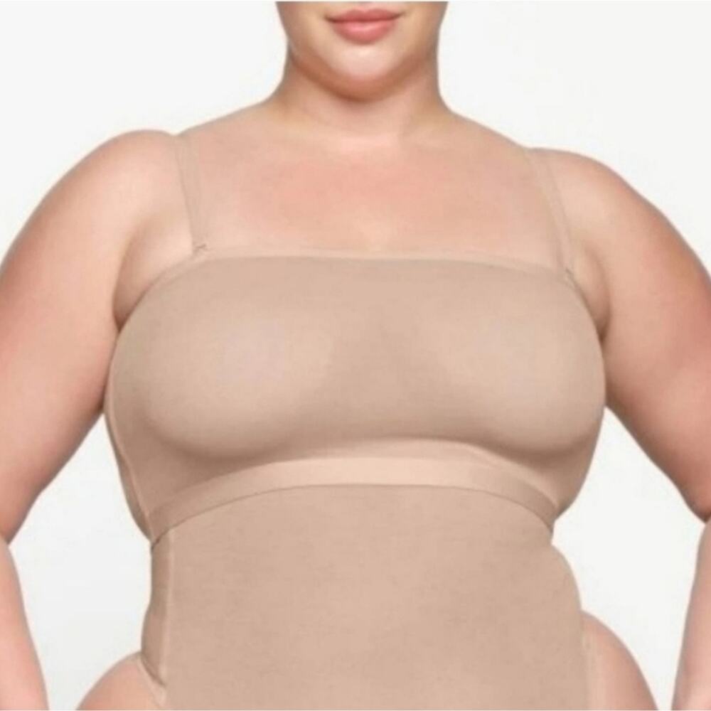 SKIMS SHEER SCULPT BANDEAU BRA CLAY Medium NWT
